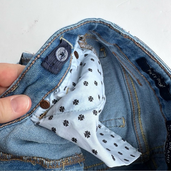 Lucky Brand Riley Shorts - Picture 4 of 5